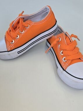 EpicStep Kids Canvas Sneakers Orange Lace-Up Shoes Size 6 EUC